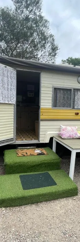 Back Beach Beryl Ocean Bay Getaway PL，位于芬戈的酒店