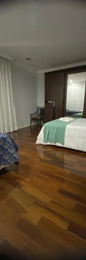 Quarto amplo e confortável，位于圣保罗的酒店