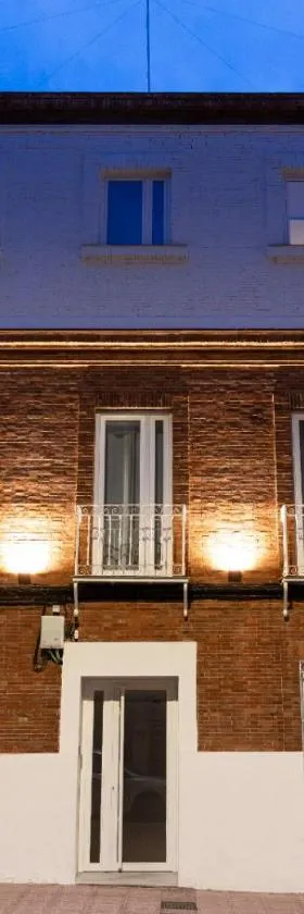 Apartamentos Julio Burell, 74，位于利纳雷斯的酒店