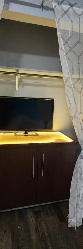 Naval Suites，位于布雷默顿的酒店