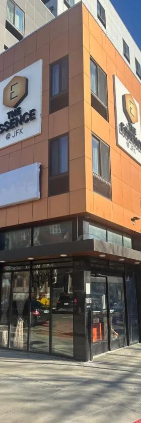 The Essence Hotel at JFK，位于Jamaica的酒店