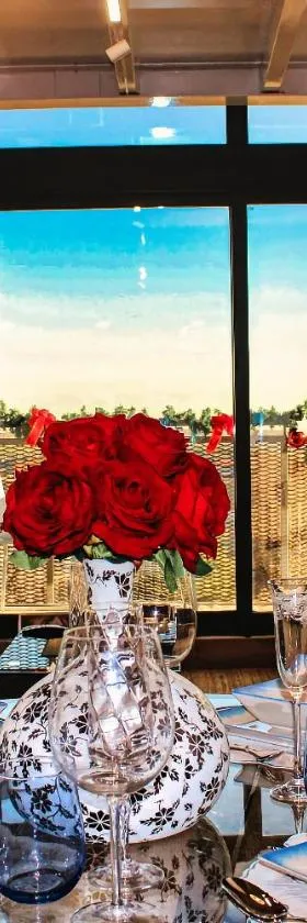 Madrid sky Luxury Penthouse 6Pax 10 min Airport，位于圣塞巴斯蒂安德洛斯雷耶斯的酒店