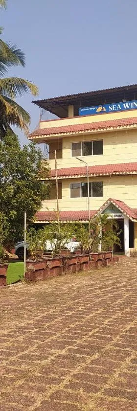 Sea Winds Hotel, Guhagar，位于拉特纳吉里的酒店