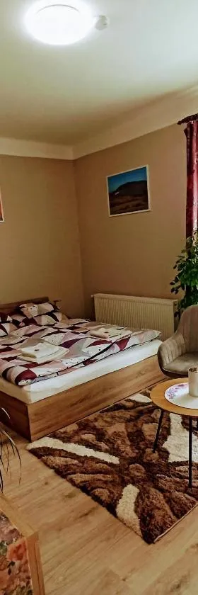 Karancs Apartman Salgótarján，位于绍尔戈陶尔扬的酒店