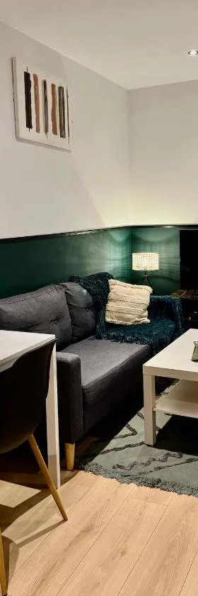 Your Home Loos Lille，位于Loos的酒店