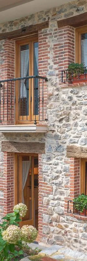 El patio, apartamento en casco histórico con vistas a la iglesia，位于乌迪亚莱斯堡的酒店