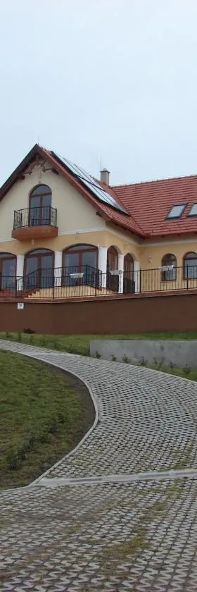 Berezdtető Vendégház，位于Cserépfalu的酒店