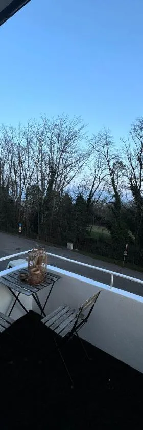 Séjour calme près du Léman，位于Mies的酒店