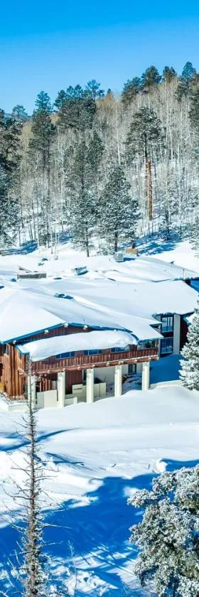 Sunrise Park Lodge，位于Greer的酒店