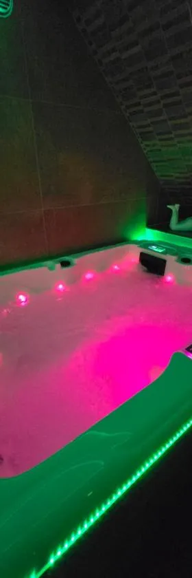 Romantic Room，位于拉米尔的酒店