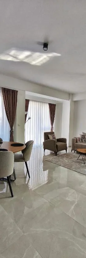Aura apartment，位于Petrovec的酒店