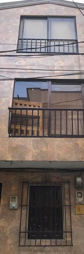 Habitación en Apartamento cerca a Parque de Bello Antioquia，位于贝约的酒店