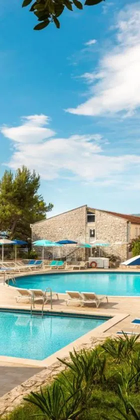 Sunny Rabac by Valamar，位于拉巴克的酒店