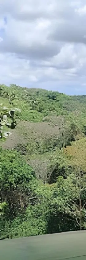 Flat Térreo Aldeia dos Camarás，位于卡马拉吉贝的酒店