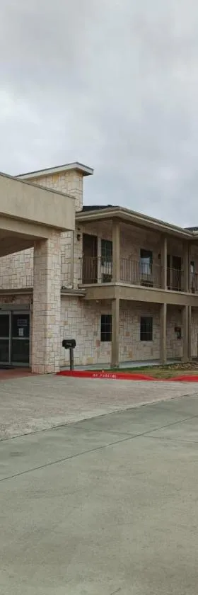 Westwood Inn by OYO Gonzales TX，位于Gonzales的酒店