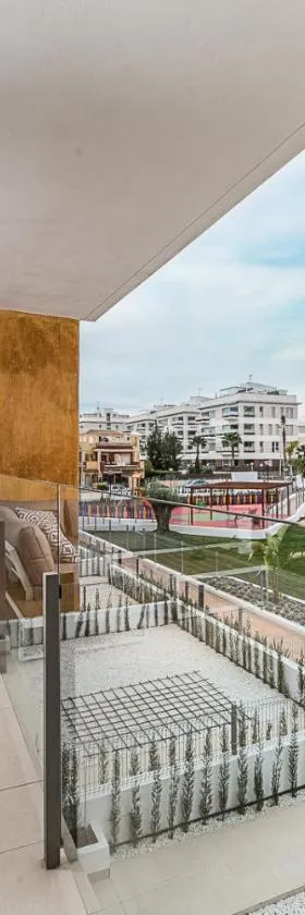Modern Apt in Orihuela Costa 2BR 70m2 Residencial Gala，位于奥里韦拉斯科斯塔的酒店