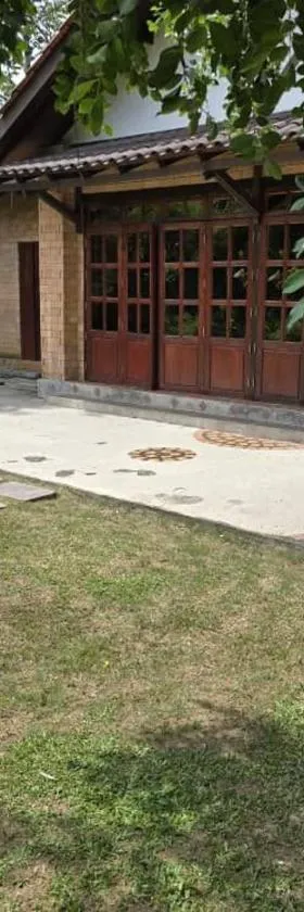 Fresia Villa & Camping，位于Beranang的酒店