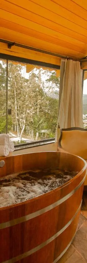 Cabana Tramonto Di Lourdes，位于Doutor Pedrinho的酒店