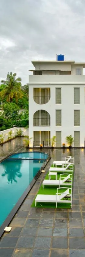 Goa Courtyard by the porto Arpora，位于巴加的酒店
