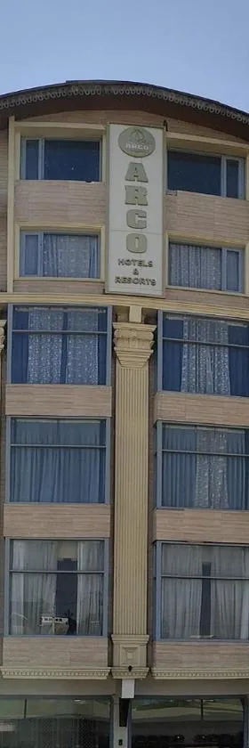 ARCO Hotels and Resorts Srinagar，位于斯利那加的酒店