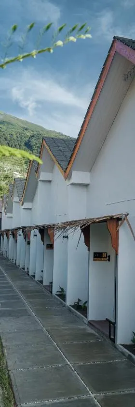 Verandah Glamping Villa Mangli，位于Prampelan的酒店