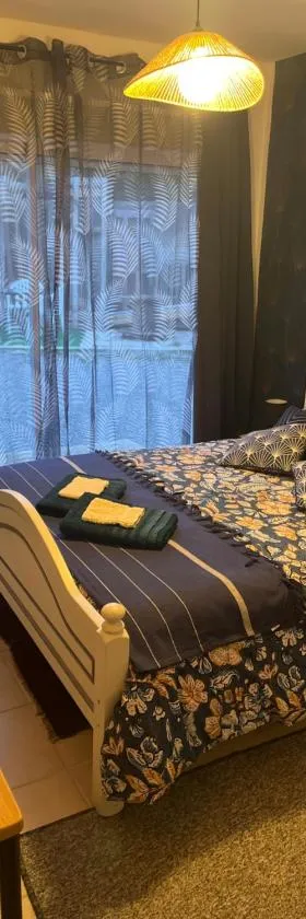 Chambre d hôte à la plage de 15 m2 LE MANAPANY，位于卡米尔斯的酒店