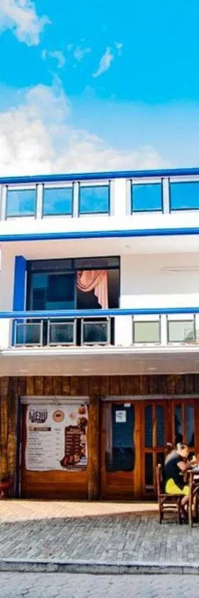 Hostal León Dormido，位于圣克里斯托瓦尔的酒店