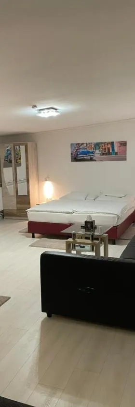 Jázmin apartman，位于Hévizgyörk的酒店