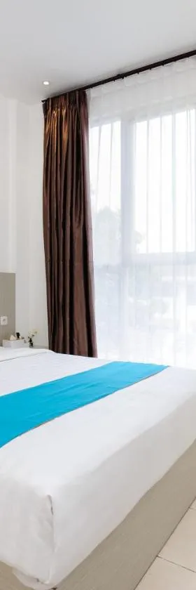 Sans Hotel La Vida Malang，位于Ngadipuro的酒店
