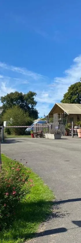 Glamping Sainte Suzanne，位于Sainte-Suzanne的酒店