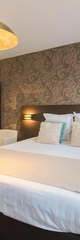 Hotel Kristoffel - Ontbijt inbegrepen，位于米德尔克尔克的酒店
