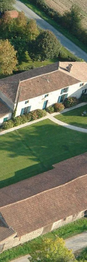 Le Vieux Logis de la Galocherie，位于Sainte-Florence的酒店