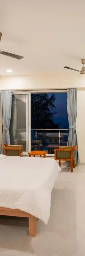 Silver waves beach stay，位于Mūlki的酒店