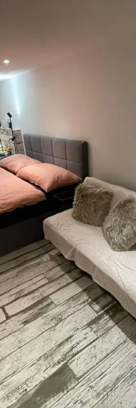 vitalpha lodge，位于格拉鲁斯的酒店
