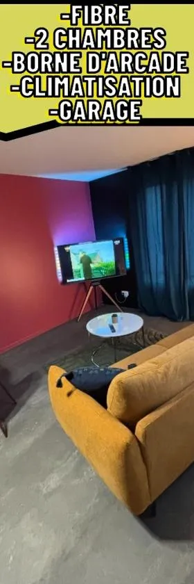 5 min Moulins Duplex -Clim -wifi -borne d arcade -garage 25 min LE PAL，位于Yzeure的酒店