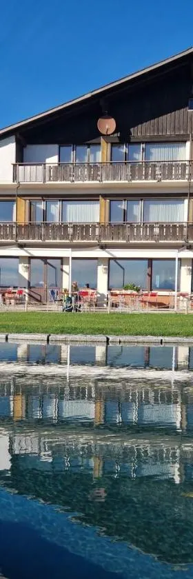 Bärnsicht Panorama Hotel，位于瓦森的酒店