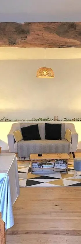 Maison typique dans la Bastide médiévale，位于鲁埃格自由城的酒店
