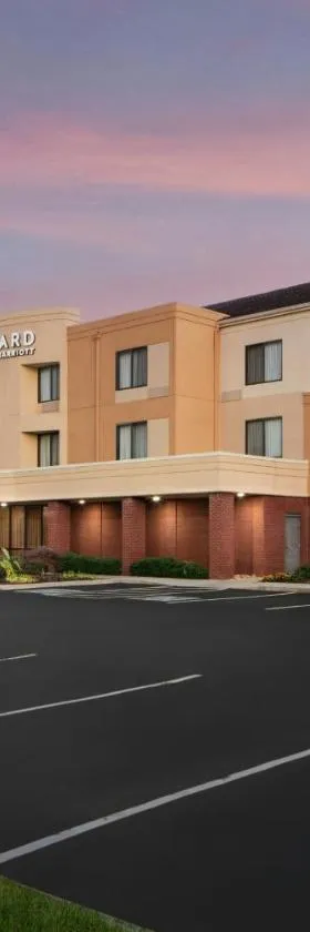 Courtyard by Marriott Knoxville Airport Alcoa，位于阿尔科的酒店