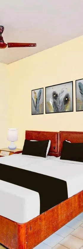 Super Hotel O Gajuwaka Near kurmanpalem Formerly SBT，位于维沙卡帕特南的酒店
