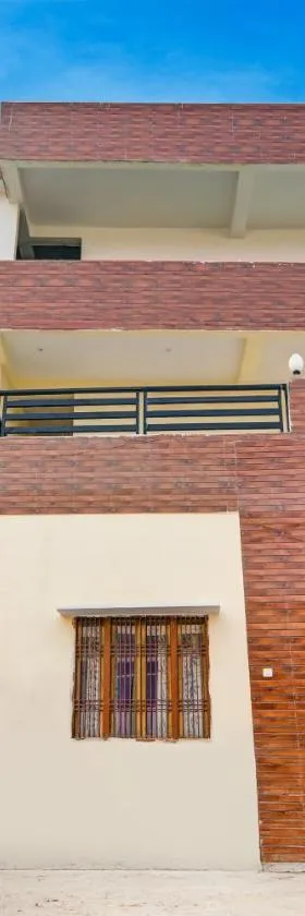Super Hotel O Sudhirpur near Phonix Hospital，位于Shivāpur的酒店