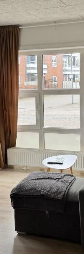 Small and cozy private house，位于伊凯斯特的酒店