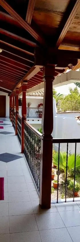 Hotel Casa De España，位于蒙波斯的酒店