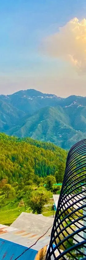 Mountain View Mashobra by NAINA STAYCATION，位于西姆拉的酒店