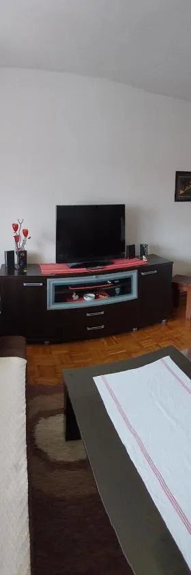Apartman K-35，位于萨拉热窝的酒店