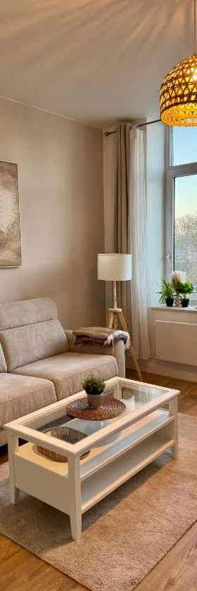 Le National 2 Appartement centre ville avec Parking privé，位于图尔昆的酒店