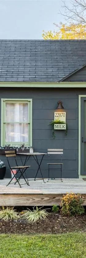 Cape Charles Tiny Livin'，位于开普查尔斯的酒店