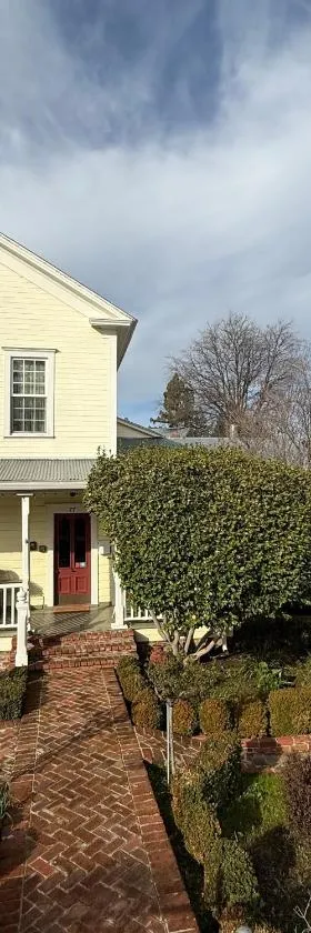 Brinnwood Bed & Breakfast，位于Sutter Creek的酒店