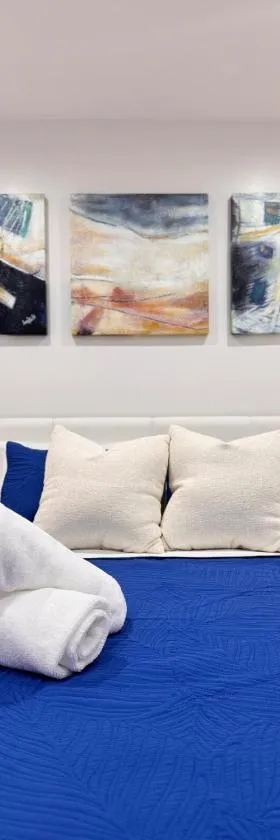 Cozy & Private Studio - Easy Access to PBI & I-95 - Free Wifi，位于西棕榈滩的酒店
