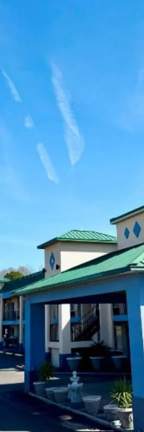 格林维尔戴斯酒店，位于格林维尔的酒店