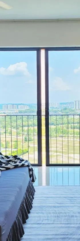 Minimalist Trefoil studio Setia Alam linked bridge to SCCC and SCM for 2-4 pax，位于实达阿南的酒店